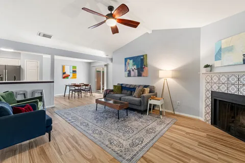 $425,000 | 9511 Curlew Drive, Austin, TX 78748