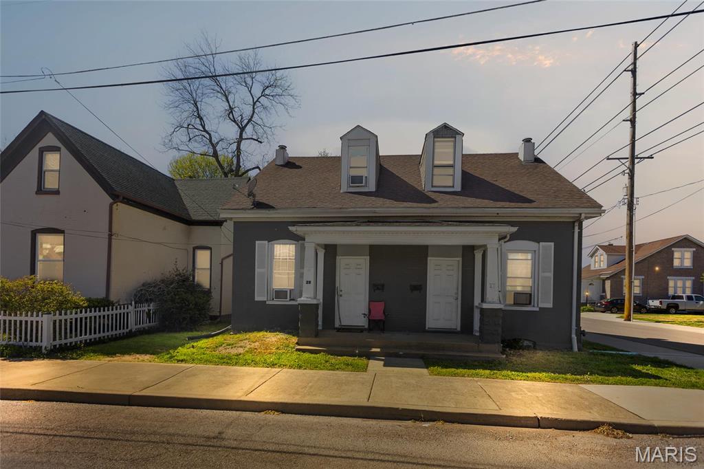 29 North 14th Street Belleville, IL 62220 - Photo 3 of 22