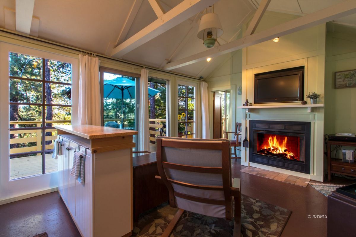 52830 Cedar Crest Drive Pine Cove, CA 92549 - Photo 14 of 31 a living room with furniture and a fireplace