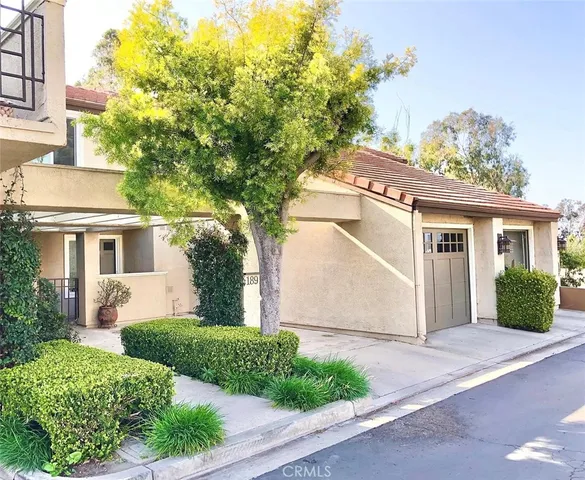 $3,700 | 189 Stanford Court, Unit 13, Irvine, CA 92612