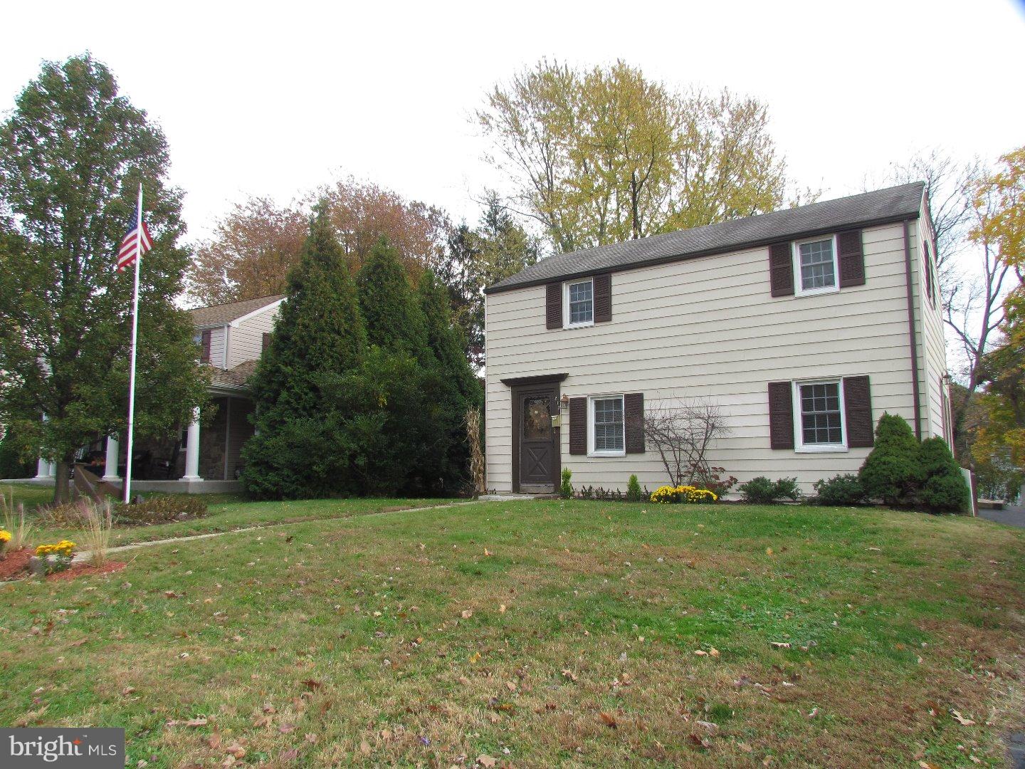 212 Garth Road Oreland, PA 19075 - Photo 2 of 25 Gallery Image 2