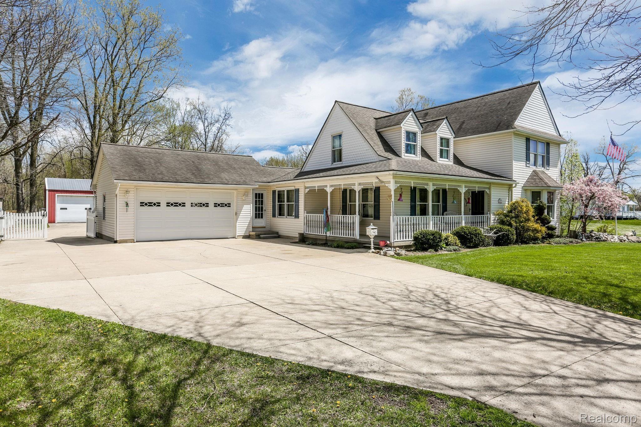 26411+Inkster+Rd+Flat+Rock-0-mls.jpg