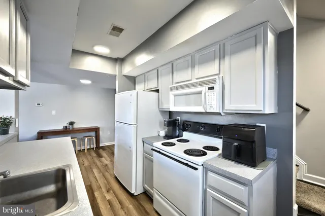 $264,200 | 130 North Altamont Avenue, Thurmont, MD 21788