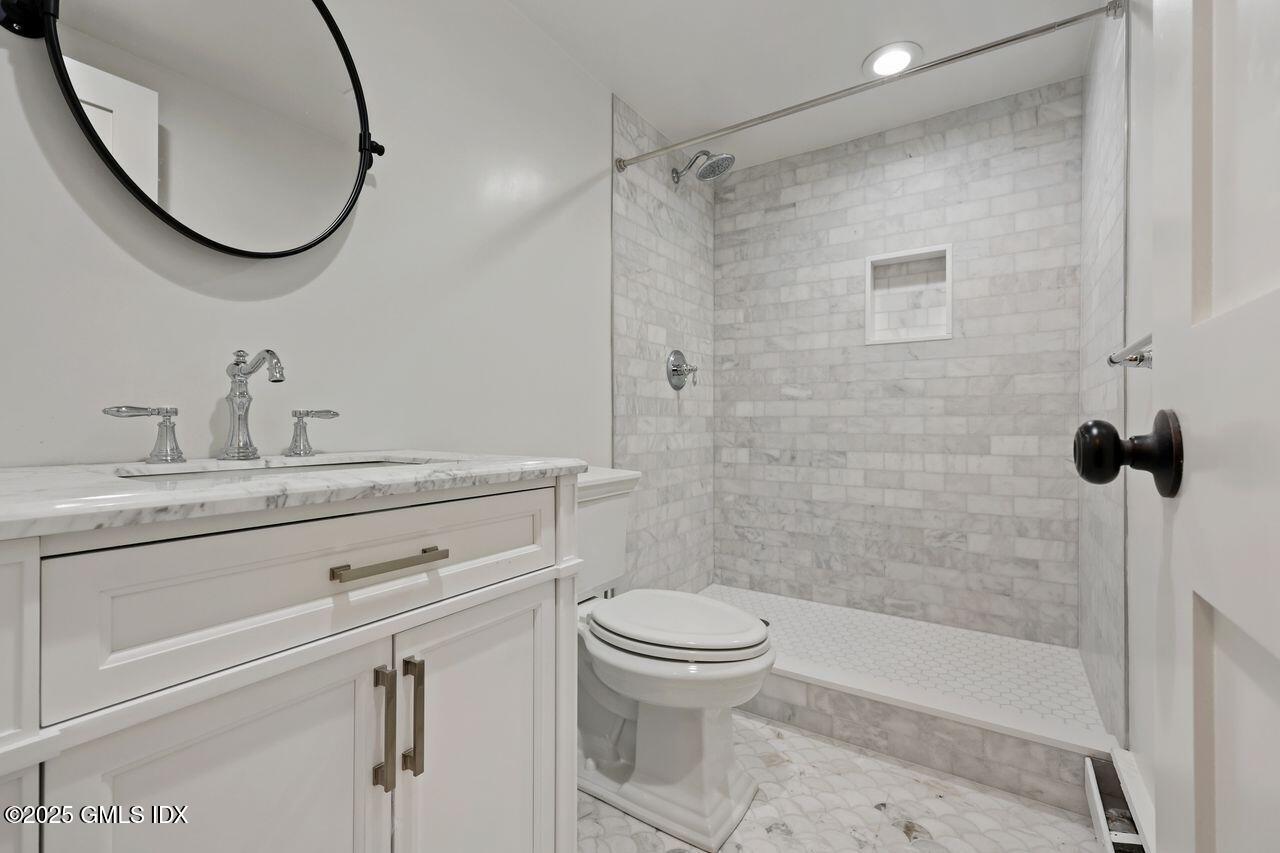 48 Meyer Place Riverside, CT 06878 - Photo 21 of 46 Bathroom