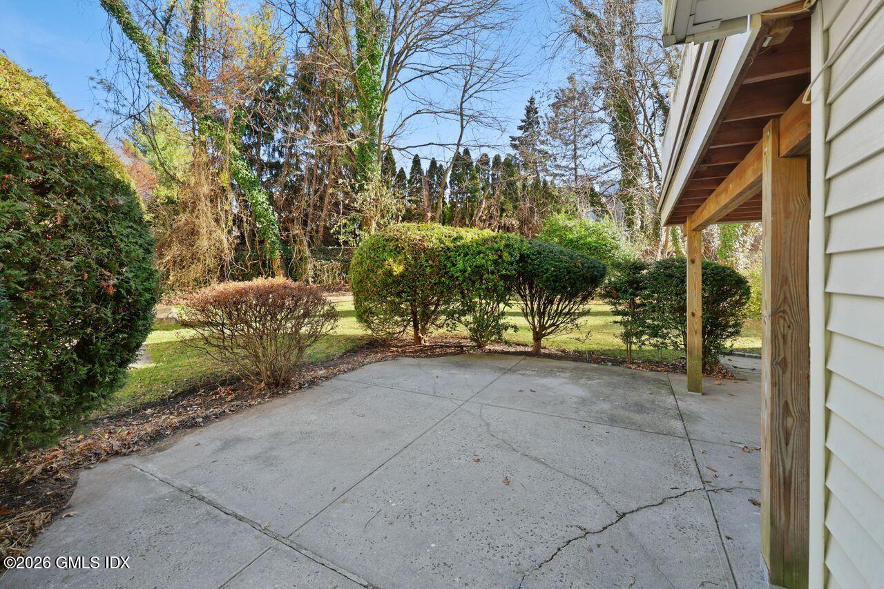 48 Meyer Place Riverside, CT 06878 - Photo 29 of 46 Patio