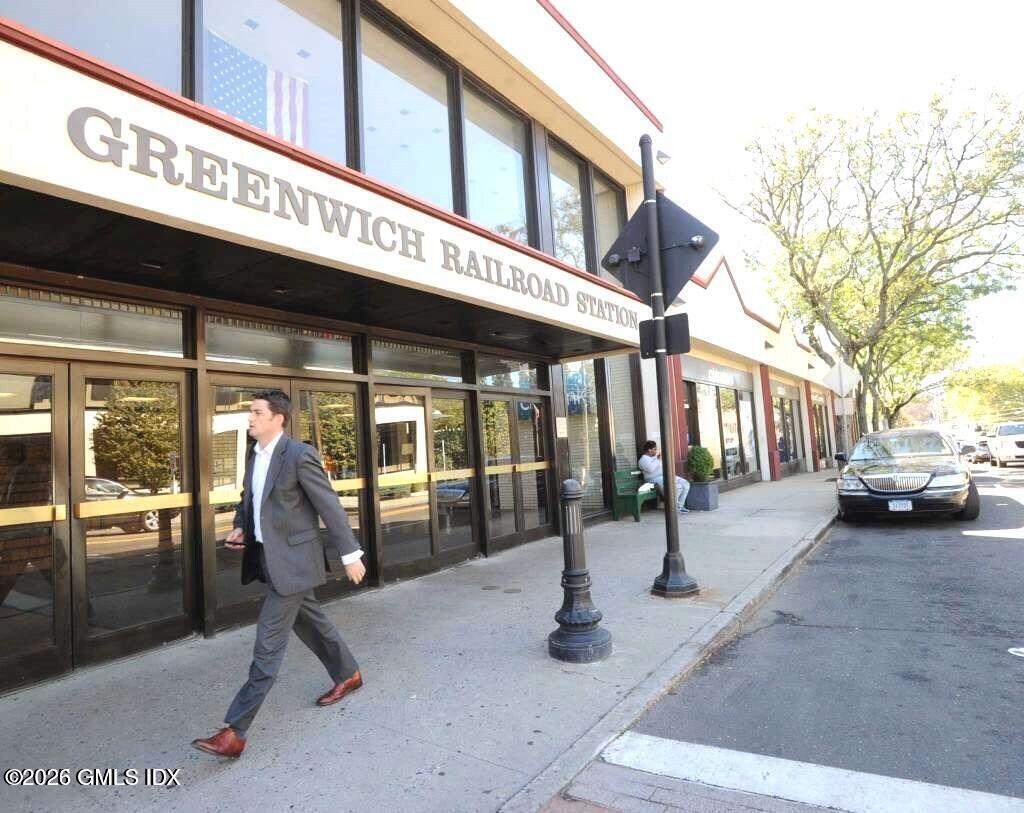 48 Meyer Place Riverside, CT 06878 - Photo 45 of 46 Greenwich Train Station
