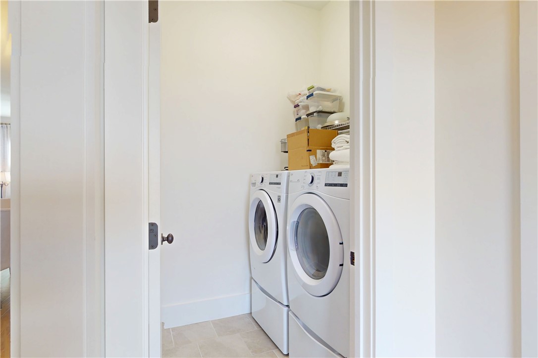 114 Tuttle Street Clemson, SC 29631 - Photo 9 of 31 Laundry room