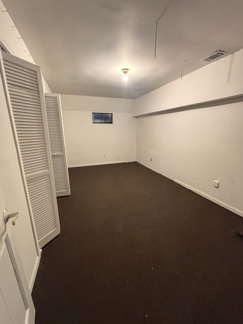 37150 South Macks Road Wilmington, IL 60481 - Photo 15 of 20 a view of a room with an empty space