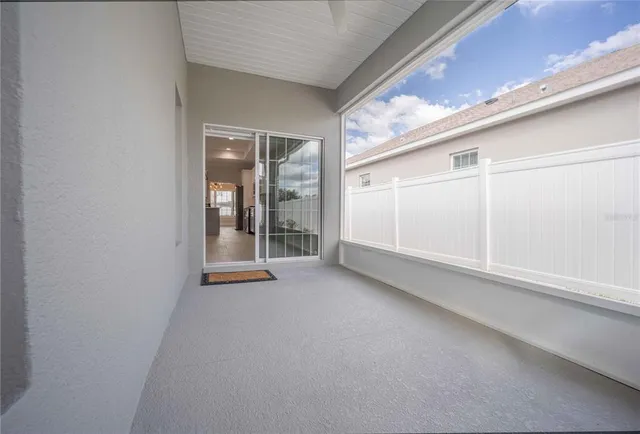 a view of a room with entryway