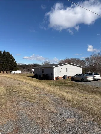 $259,000 | 1063 Pell Road, Westfield, NC 27053