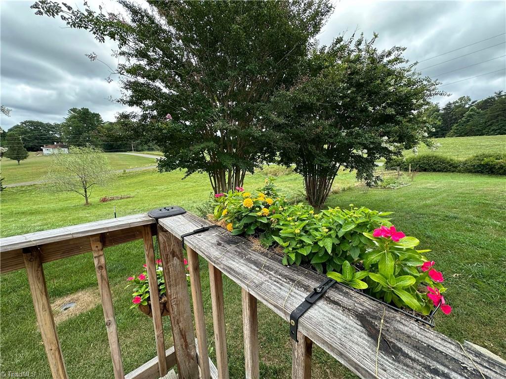 1063 Pell Road Westfield, NC 27053 - Photo 7 of 9