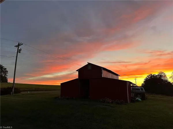 $259,000 | 1063 Pell Road, Westfield, NC 27053