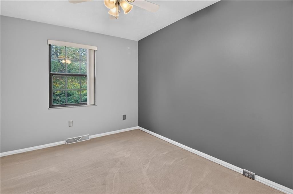7440 Lighthouse Point Pittsburgh, PA 15221 - Photo 27 of 35 Gallery Image 27