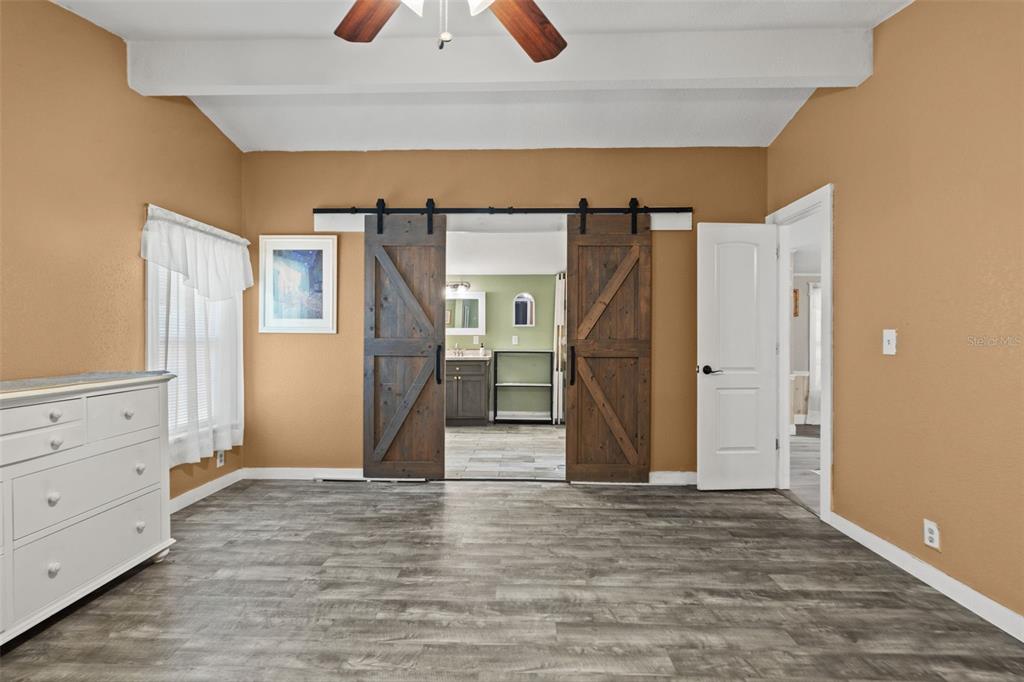 7876 Ridge Road Weeki Wachee, FL 34613 - Photo 19 of 54