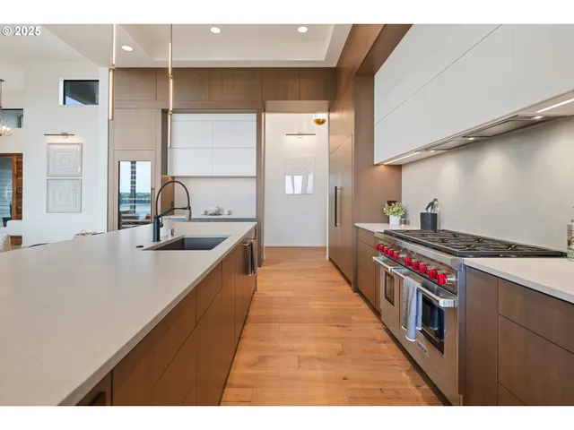 $5,850,000 | 11011 Southeast Evergreen Highway, Vancouver, WA 98664