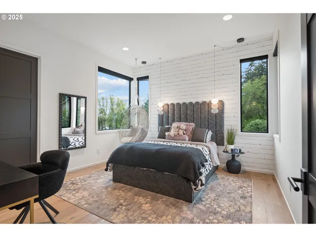 $5,850,000 | 11011 Southeast Evergreen Highway, Vancouver, WA 98664