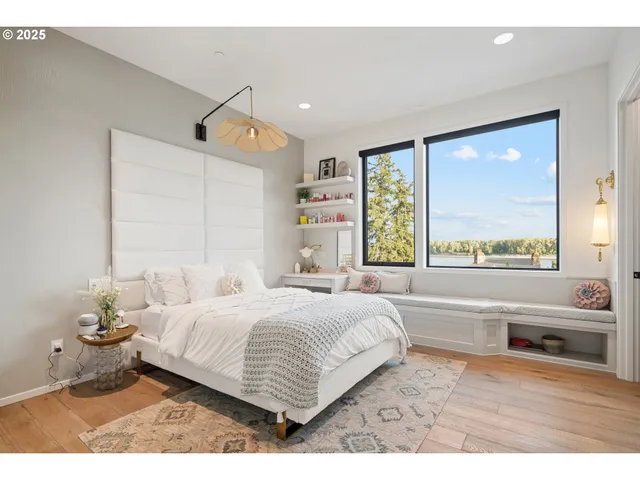 $5,850,000 | 11011 Southeast Evergreen Highway, Vancouver, WA 98664