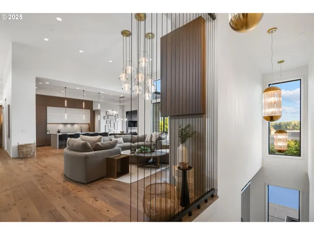 $5,850,000 | 11011 Southeast Evergreen Highway, Vancouver, WA 98664