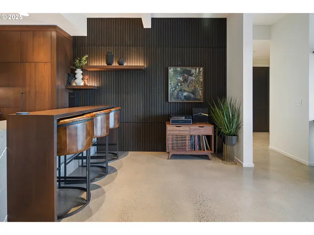 $5,850,000 | 11011 Southeast Evergreen Highway, Vancouver, WA 98664