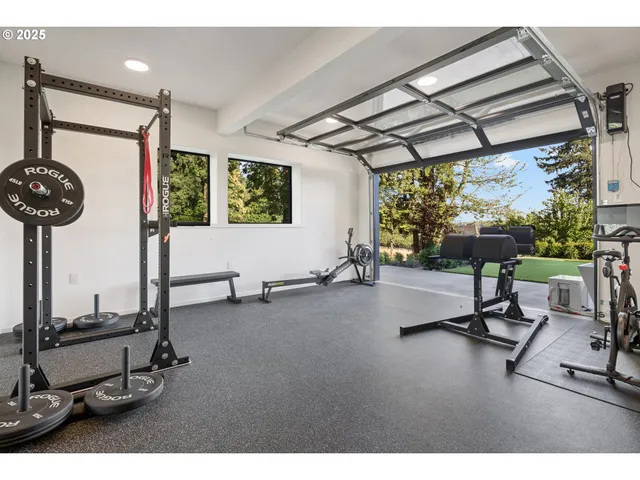 $5,850,000 | 11011 Southeast Evergreen Highway, Vancouver, WA 98664