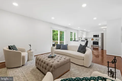 $1,049,900 | 1122 Bettstrail Way, Potomac, MD 20854
