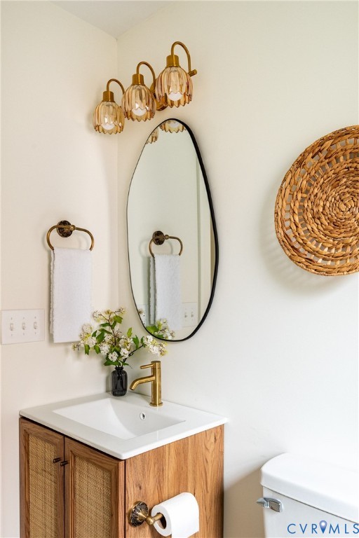 5220 Sylvan Road Richmond, VA 23225 - Photo 13 of 47 Hall bathroom