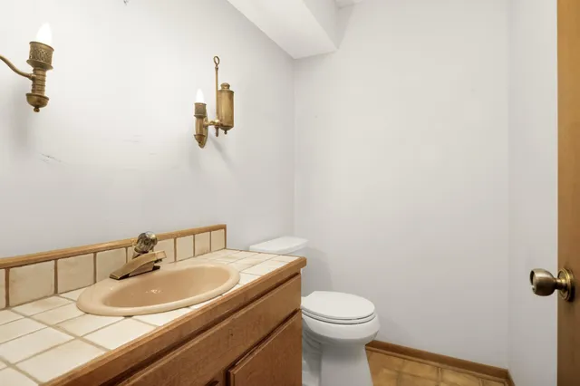 $650,000 | 1166 Kingsley Court South, Mendota Heights, MN 55118