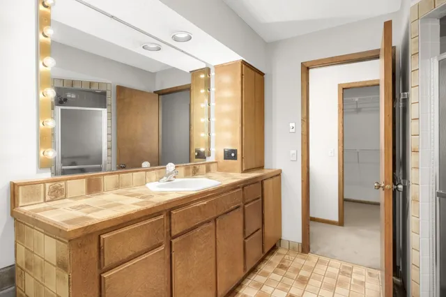 $650,000 | 1166 Kingsley Court South, Mendota Heights, MN 55118