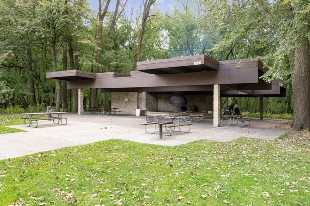 $650,000 | 1166 Kingsley Court South, Mendota Heights, MN 55118