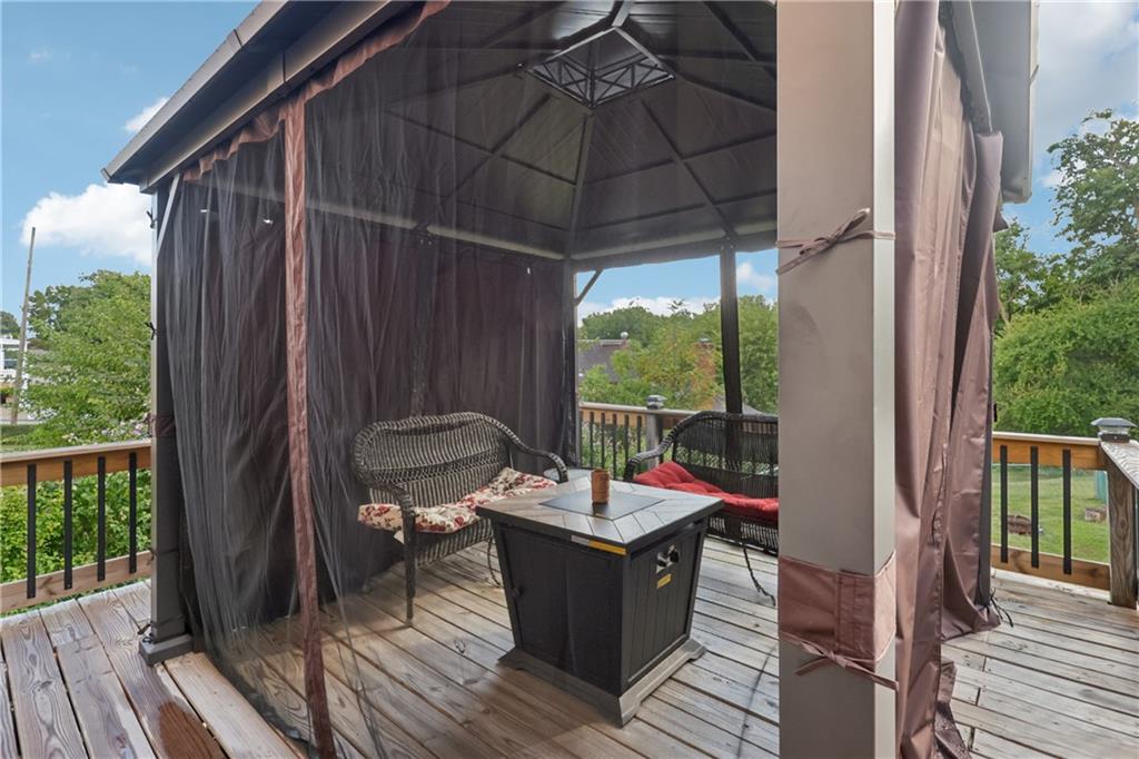 2130 Parklyn Street Pittsburgh, PA 15234 - Photo 16 of 20