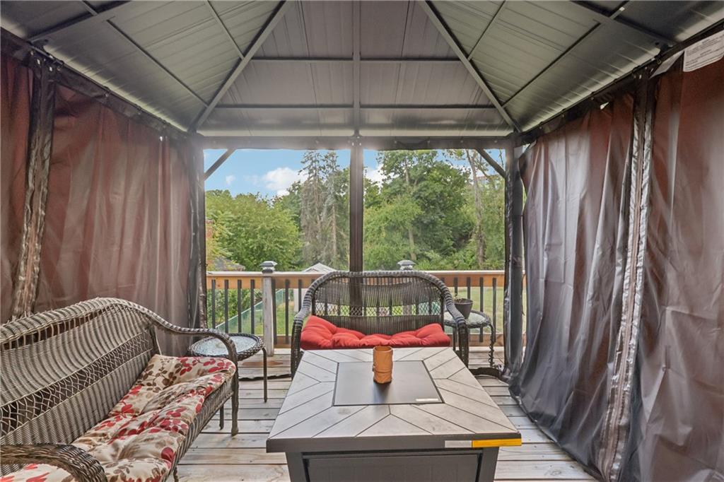 2130 Parklyn Street Pittsburgh, PA 15234 - Photo 17 of 20