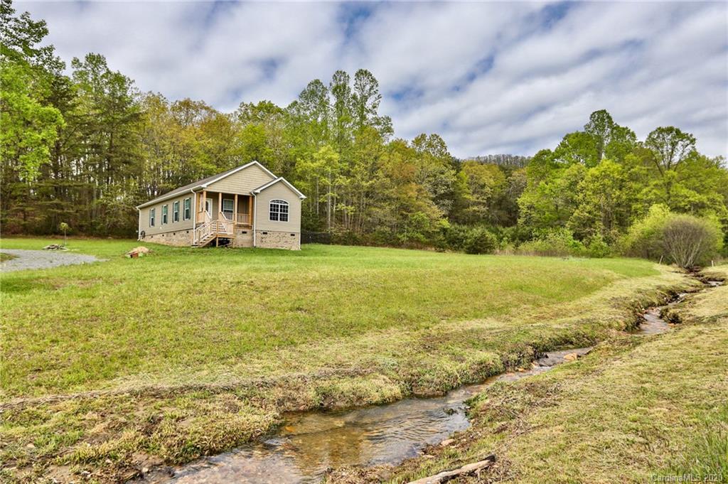 327 Davis Road Mount Airy, NC 27030 - Photo 1 of 26 Gallery Image 1