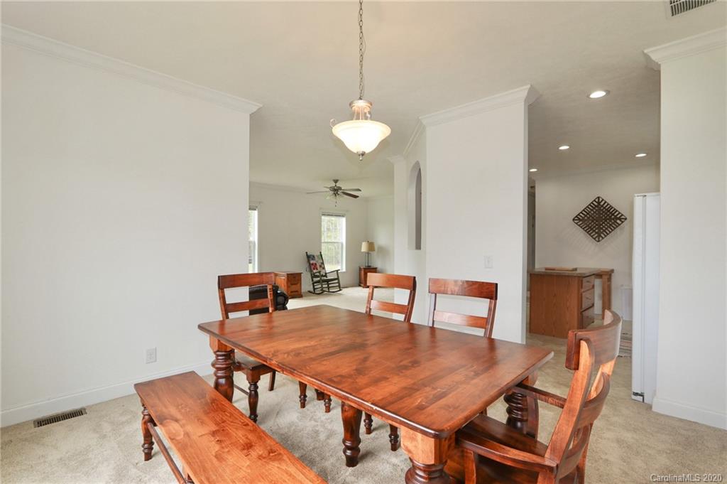 327 Davis Road Mount Airy, NC 27030 - Photo 15 of 26 Gallery Image 15