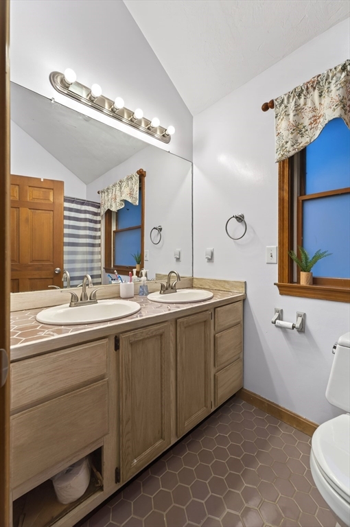 156 Wales Road Brimfield, MA 01010 - Photo 17 of 38