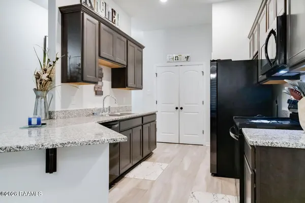 $1,800 | 104 Bayhill Court, Duson, LA 70529