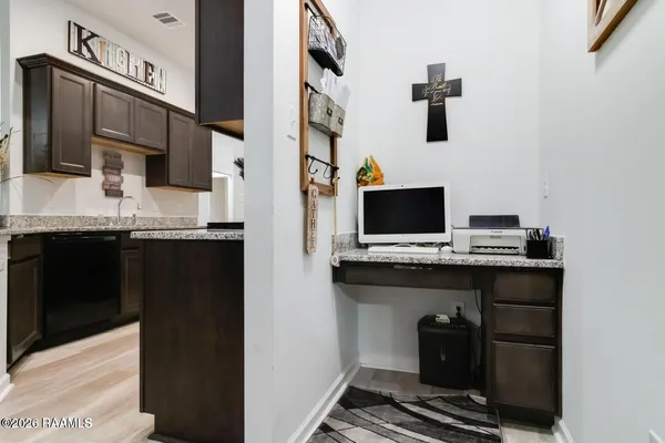 $1,800 | 104 Bayhill Court, Duson, LA 70529