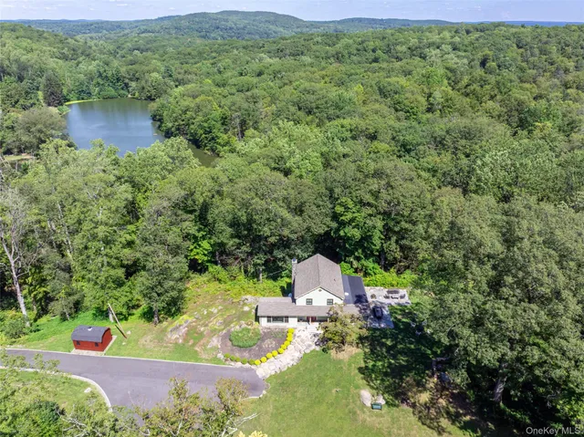 $1,325,000 | 1355 Journeys End Road, Croton-on-Hudson, NY 10520