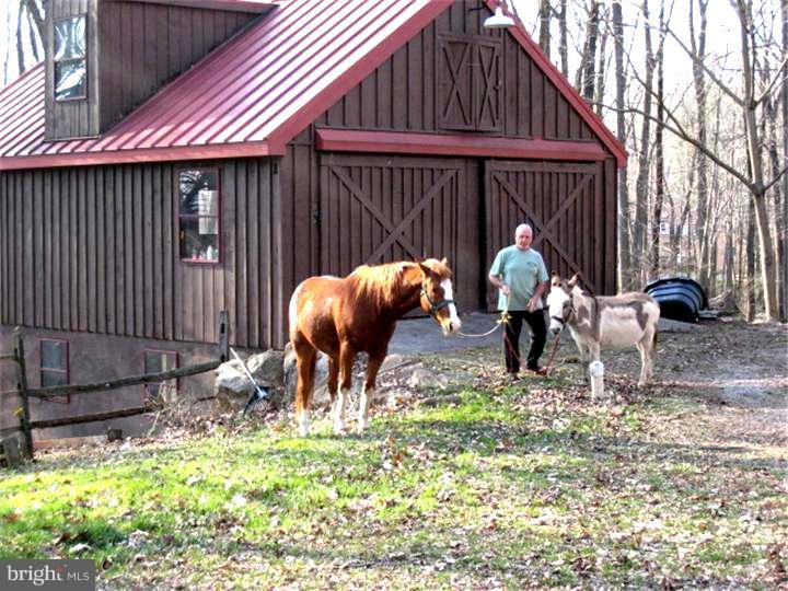 285 New Darlington Road Media, PA 19063 - Photo 22 of 25 Barn