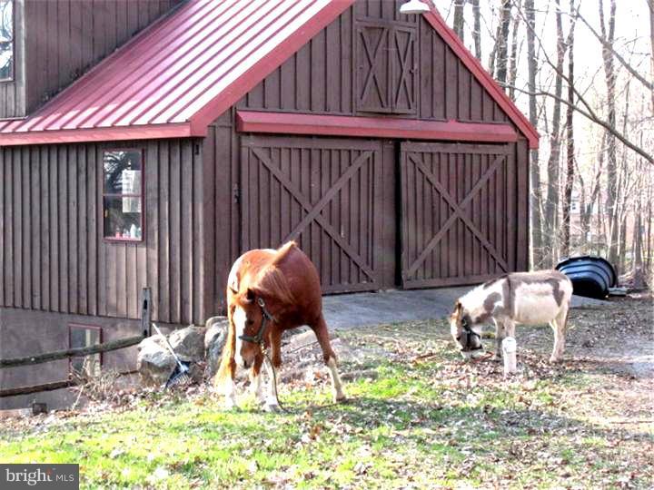 285 New Darlington Road Media, PA 19063 - Photo 23 of 25 Barn