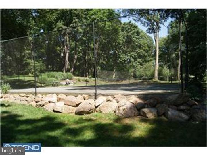 285 New Darlington Road Media, PA 19063 - Photo 25 of 25 Side Yard