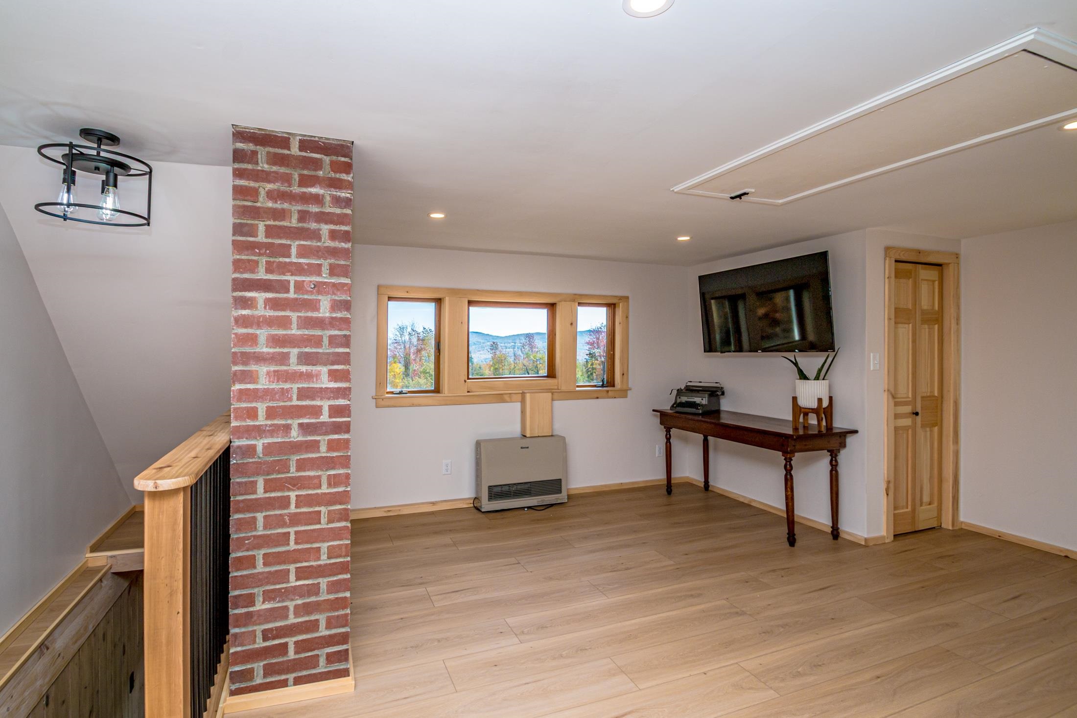 441 Baptist Hill Road Lunenburg, VT 05906 - Photo 16 of 38