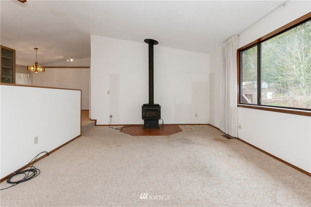 5160 David Road Northwest Bremerton, WA 98312 - Photo 12 of 34 Gallery Image 12