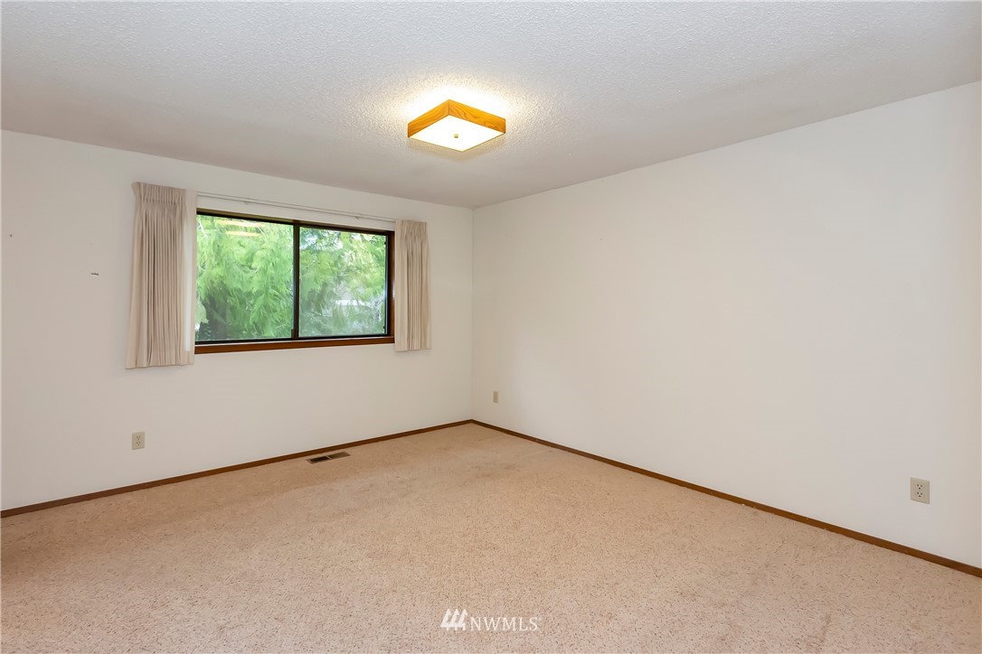 5160 David Road Northwest Bremerton, WA 98312 - Photo 21 of 34 Gallery Image 21