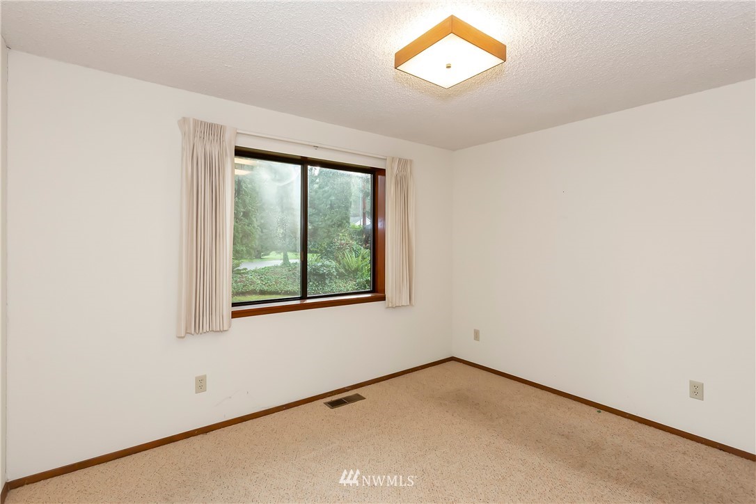 5160 David Road Northwest Bremerton, WA 98312 - Photo 26 of 34 Gallery Image 26