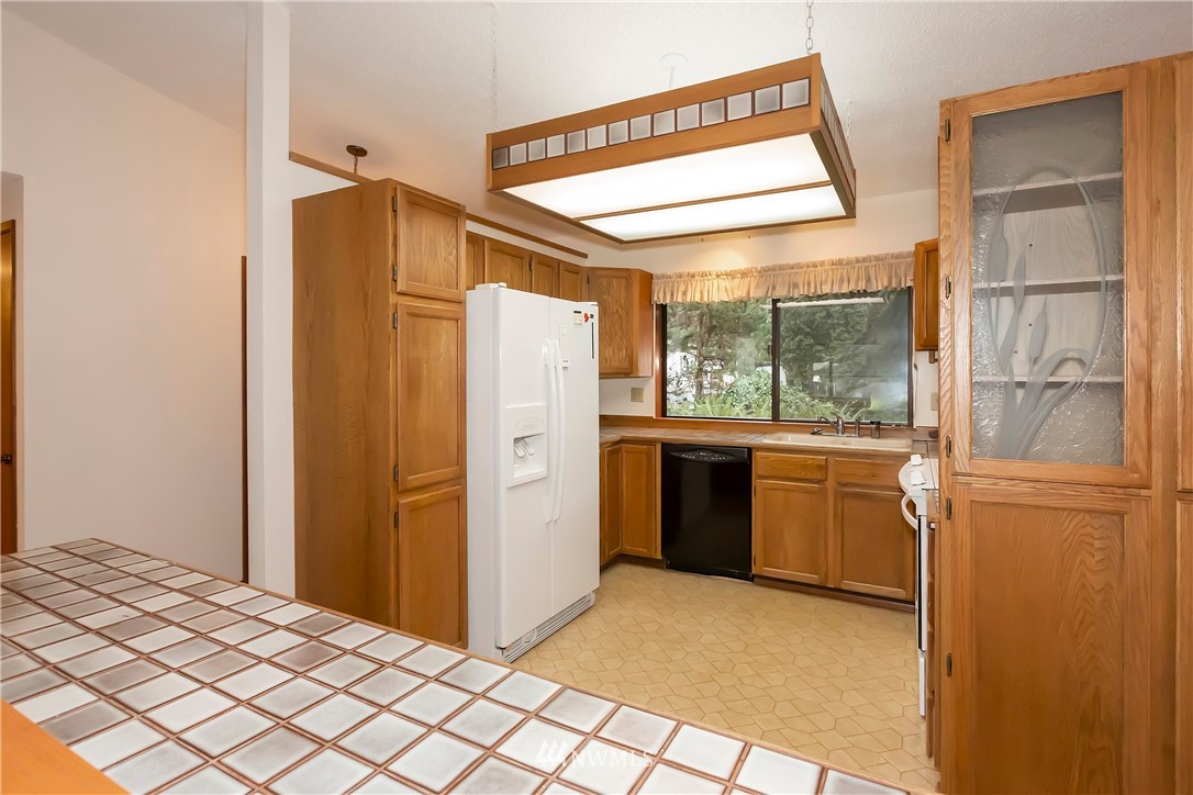5160 David Road Northwest Bremerton, WA 98312 - Photo 9 of 34 Gallery Image 9