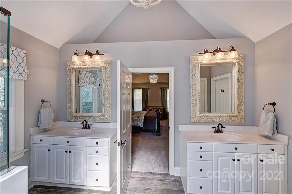 7081 Harbor Court Tega Cay, SC 29708 - Photo 22 of 45 Gallery Image 22