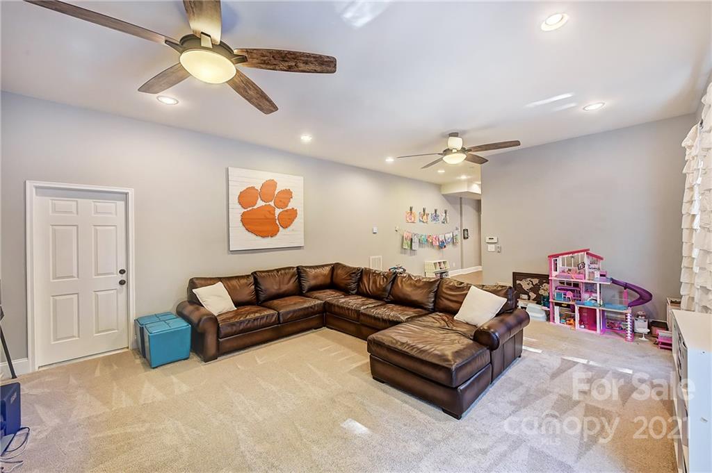 7081 Harbor Court Tega Cay, SC 29708 - Photo 30 of 45 Gallery Image 30