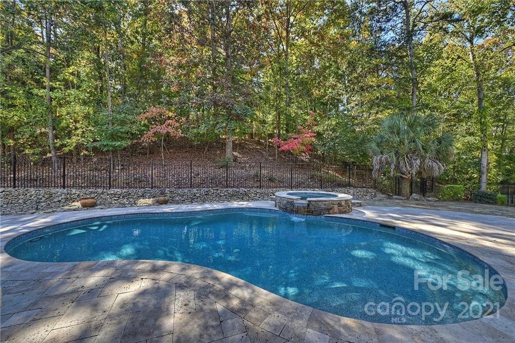 7081 Harbor Court Tega Cay, SC 29708 - Photo 36 of 45 Gallery Image 36