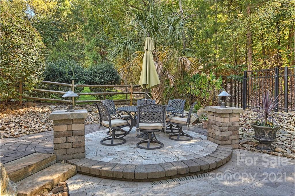 7081 Harbor Court Tega Cay, SC 29708 - Photo 38 of 45 Gallery Image 38
