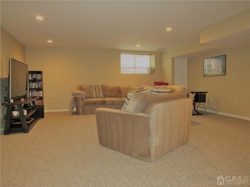 16 Rondell Lane, Unit 191 Old Bridge, NJ 08879 - Photo 17 of 21 Gallery Image 17